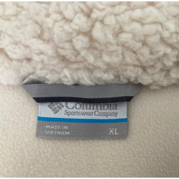 Columbia women's cream Sherpa fleece 3/4 length snap front coat, size XL - Picture 7 of 10